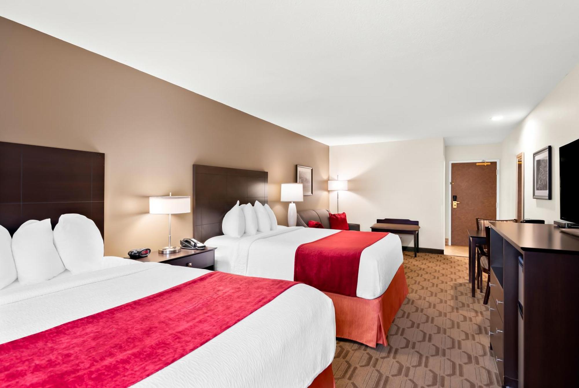 Best Western Palmyra Inn & Suites Buitenkant foto