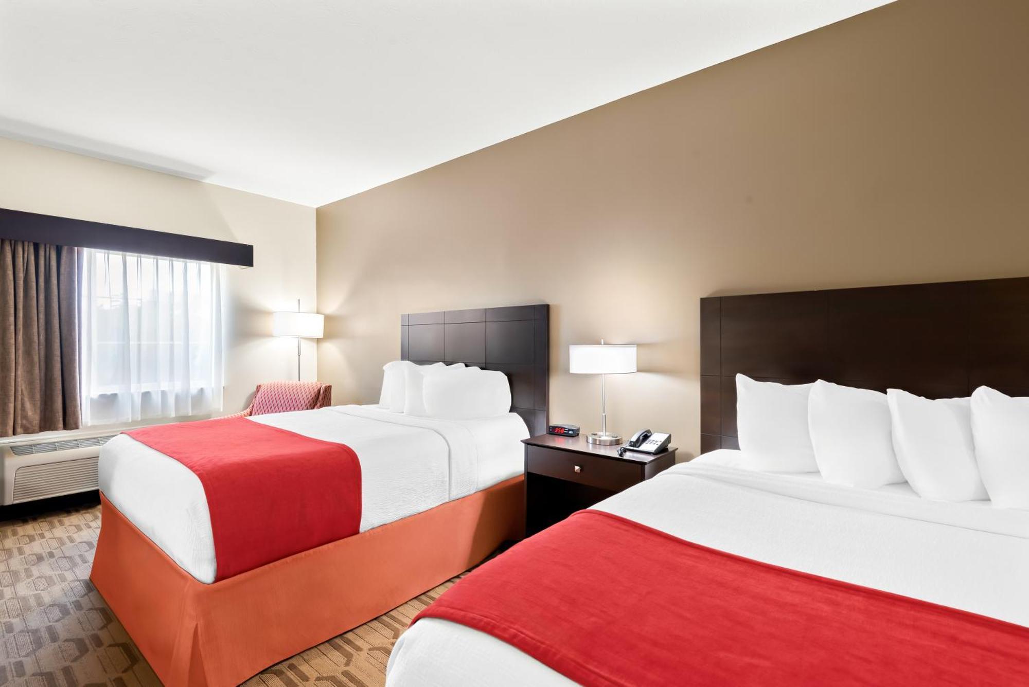 Best Western Palmyra Inn & Suites Buitenkant foto