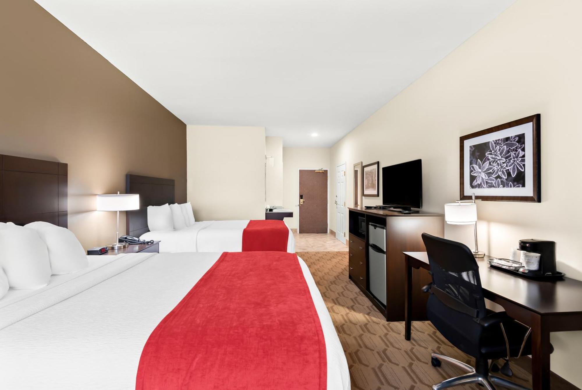 Best Western Palmyra Inn & Suites Buitenkant foto