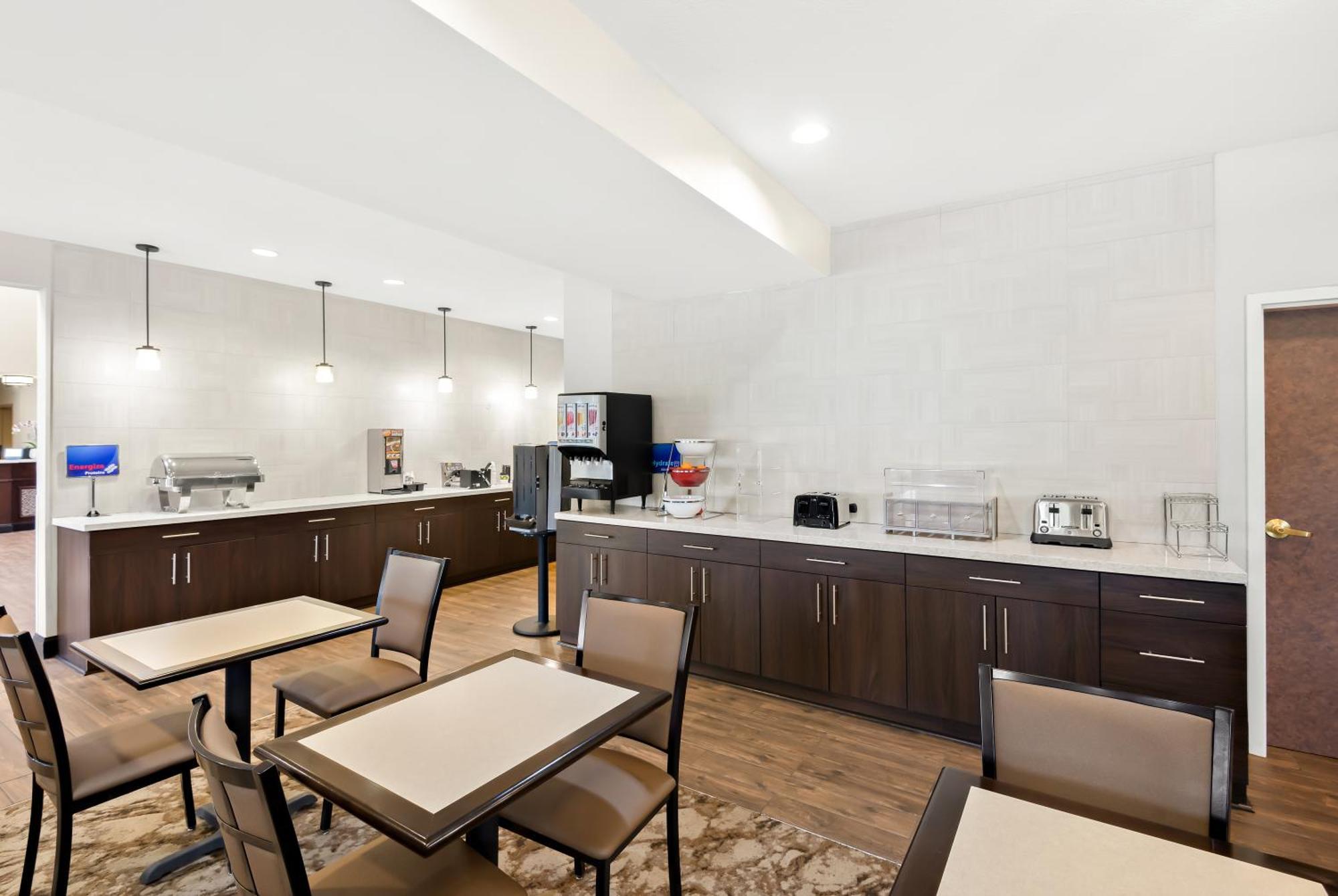 Best Western Palmyra Inn & Suites Buitenkant foto