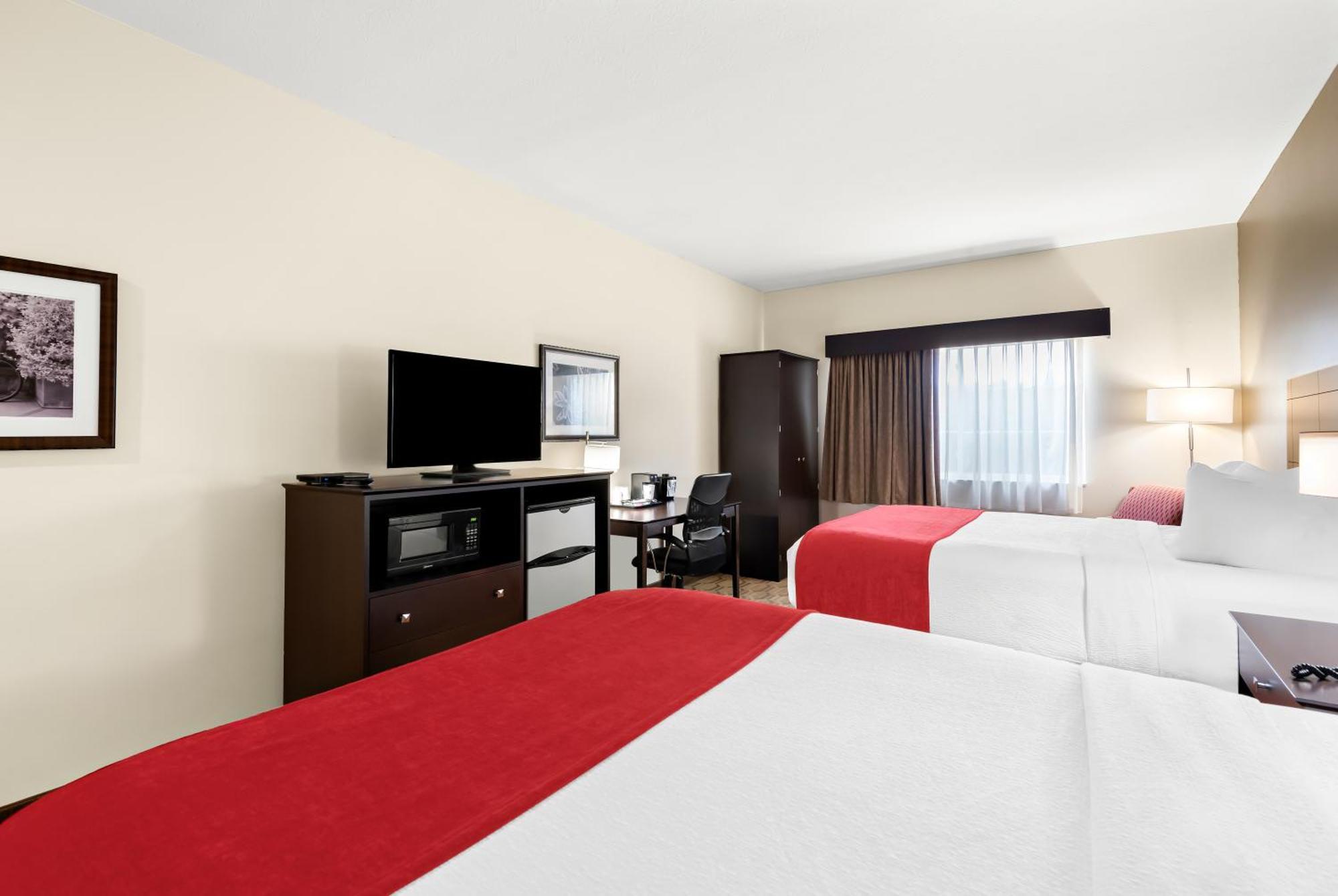Best Western Palmyra Inn & Suites Buitenkant foto